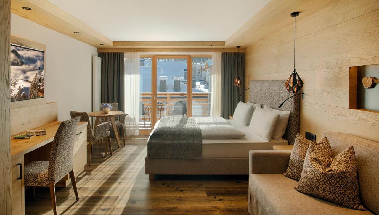 Hotel Villa Eden Corvara In Badia Εξωτερικό φωτογραφία