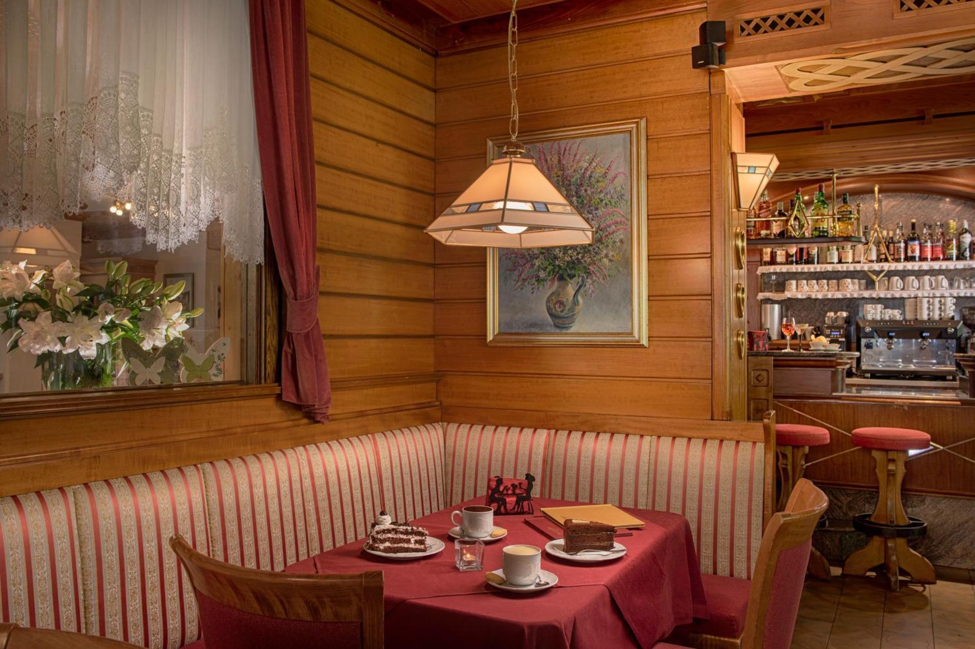 Hotel Villa Eden Corvara In Badia Εξωτερικό φωτογραφία