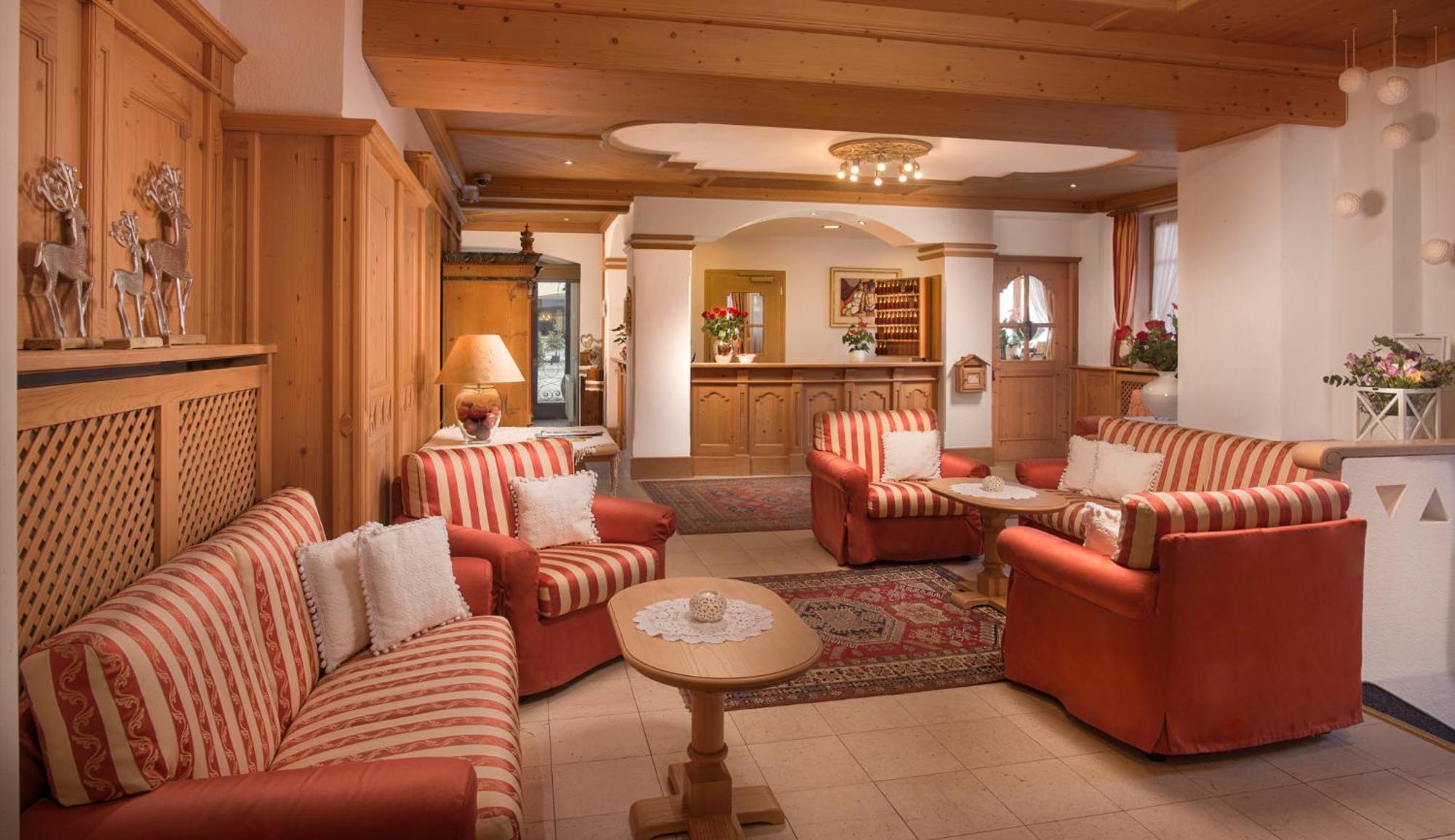 Hotel Villa Eden Corvara In Badia Εξωτερικό φωτογραφία